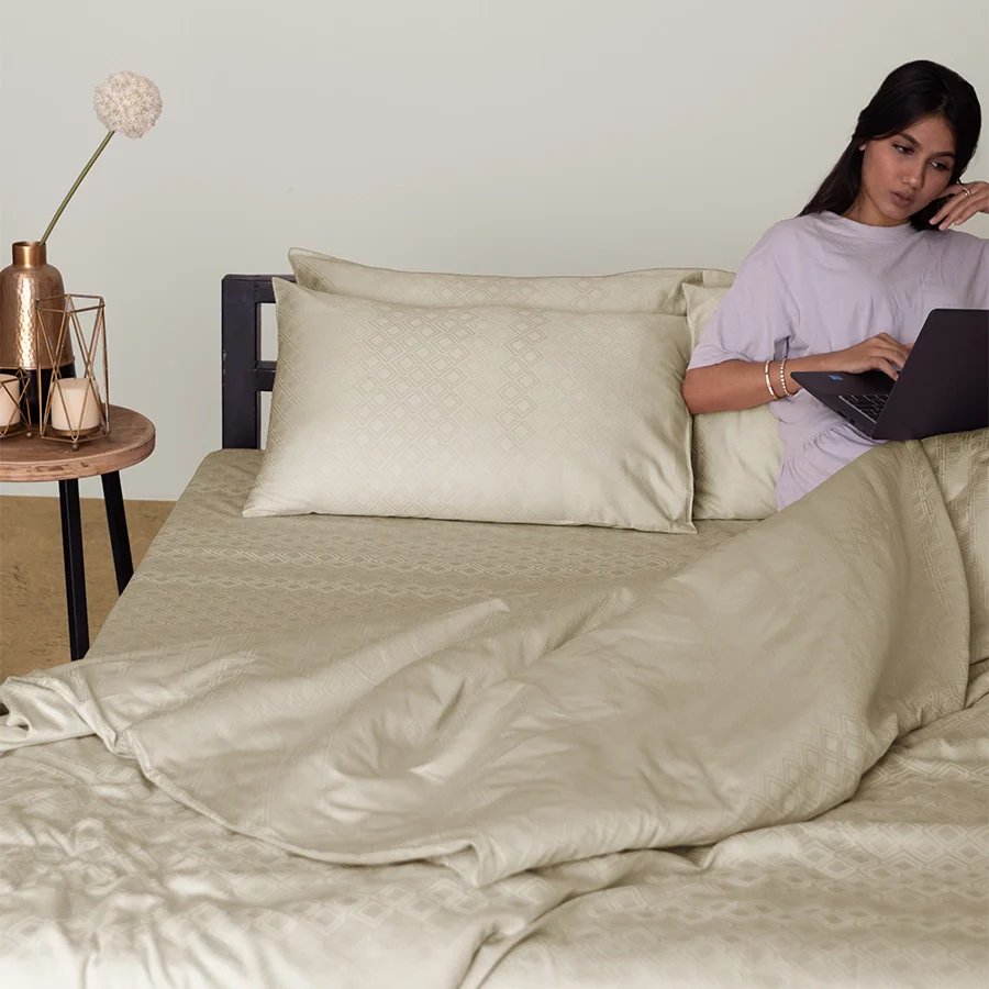 Duvet Cover | Dazzling Diamond Jacquard | 100% Cotton | Size : Double | 300TC - Image 3